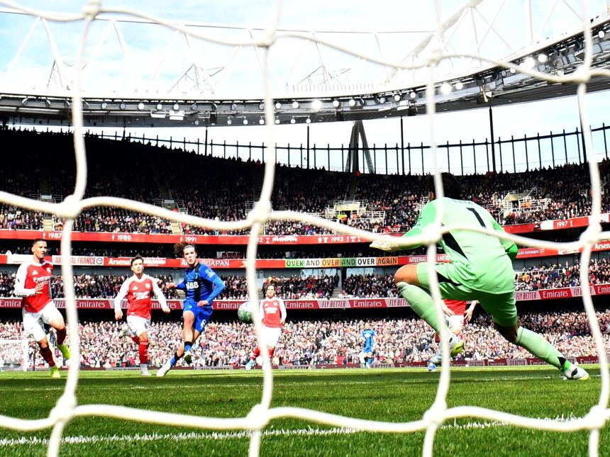 Premier League: Arsenal cae en casa y enfrenta dudas cruciales