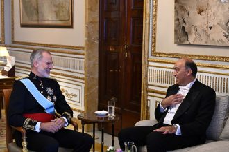 Impactante confrontación entre diplomático y embajador argentino en Madrid