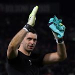 Dibu Martínez se lesiona en calentamiento: preocupación para Argentina