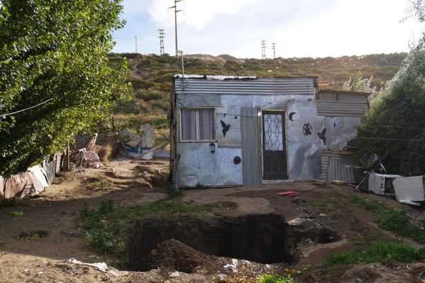 El hogar olvidado de Ángel: una vida en la precariedad y el dolor