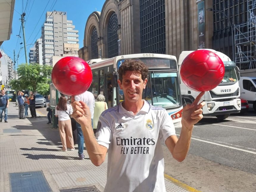 El Mago de los Semáforos: 15 Años Encantando Esquinas