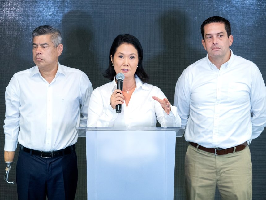 Elecciones en Perú: Keiko Fujimori lidera, pero se enfrenta a balotaje