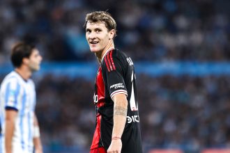 River brilla con Coudet: victoria ante Racing y pase a Playoffs