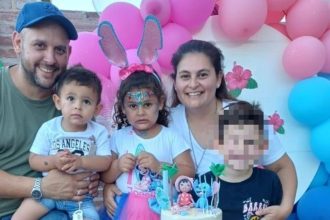 El desgarrador rescate de una bombera: un niño y su tragedia familiar