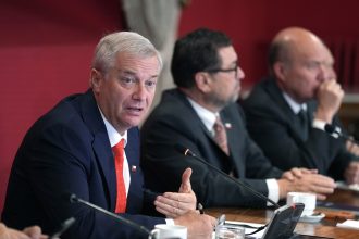 Chile: José Antonio Kast sufre drástica caída en aprobación al 36%