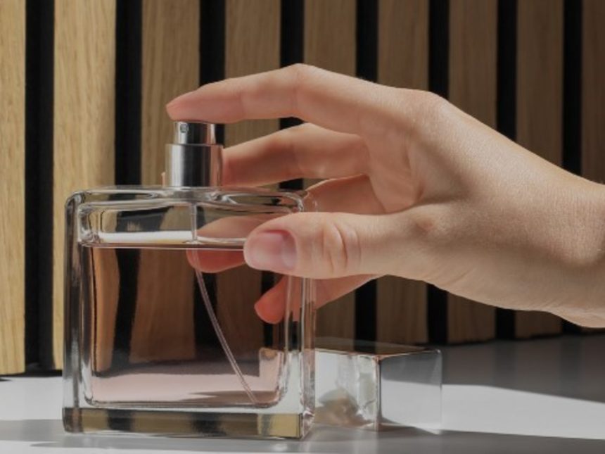 ANMAT Prohíbe Lote de Perfume por Irregularidades en su Producción