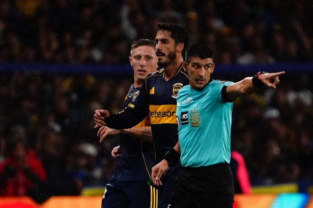 Revelan el audio del VAR: ¿Fue penal para Boca ante Independiente?