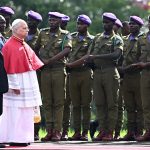 Papa en África: Urge a Camerún a Reflexionar sobre la Corrupción