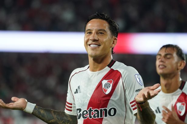 Driussi brilla: River vence a Carabobo y se prepara para el Superclásico