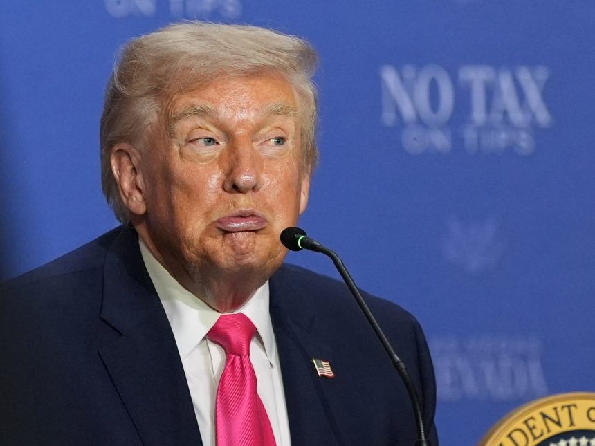 Trump sugiere viaje a Pakistán si se logra acuerdo con Irán