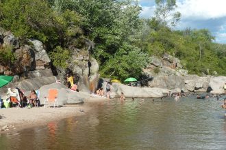 Tragedia en Córdoba: Turista se ahoga al nadar en un río durante vacaciones