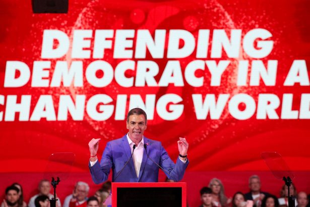 Pedro Sánchez lidera cumbre global para defender la democracia progresista