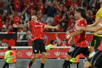 Independiente logra épica remontada y se afianza en playoffs