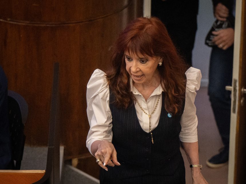 Fiscal solicita fecha para juicio por lavado contra Cristina Kirchner