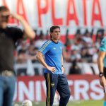 Claudio Úbeda: El liderazgo sereno tras el ‘Sifonazo’ en el Monumental