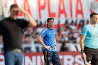 Claudio Úbeda: El liderazgo sereno tras el ‘Sifonazo’ en el Monumental