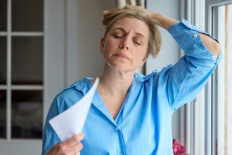 Descubre los Síntomas Ocultos de la Menopausia y Cómo Aliviarlos