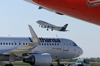 Lufthansa anula 20,000 vuelos por crisis de combustible en Ormuz