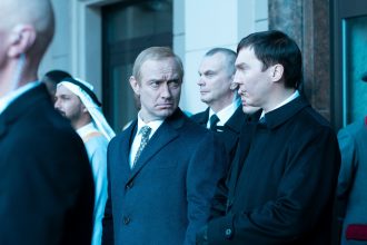 Jude Law brilla como un intrigante Putin en ‘El mago del Kremlin