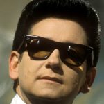 Roy Orbison: Éxitos y Tragedias en la Vida del Legendario Cantante
