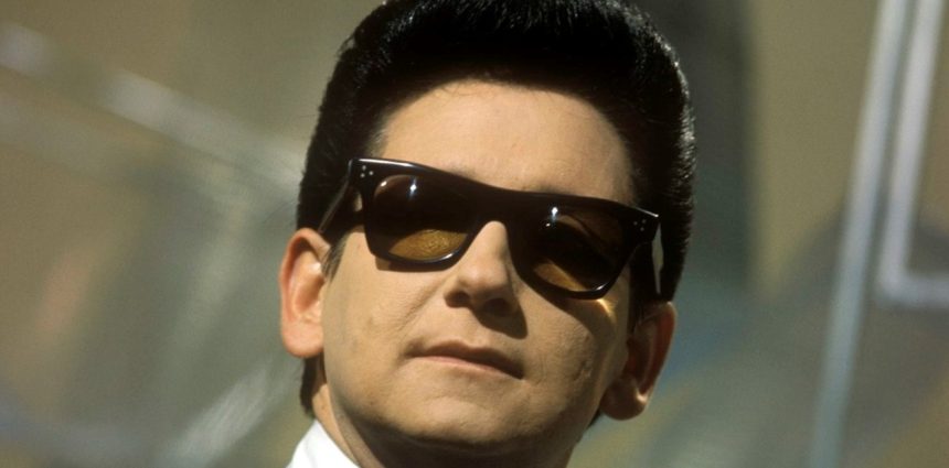 Roy Orbison: Éxitos y Tragedias en la Vida del Legendario Cantante