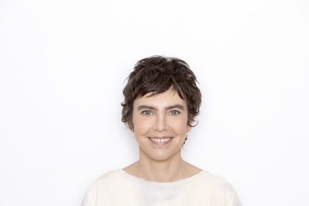Adriana Calcanhotto: De sueños a la cima de la música brasileña
