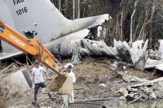 Descubre la verdad detrás del accidente del avión militar en Colombia
