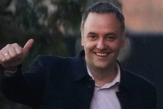 Escándalo Adorni: Oficina Anticorrupción amplía plazo de declaraciones