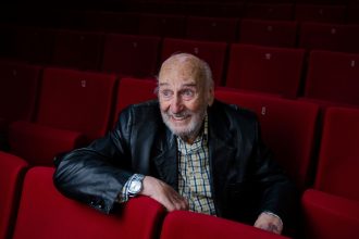 Héctor Alterio y Juan Carlos Cambas: Un homenaje póstumo a Yupanqui