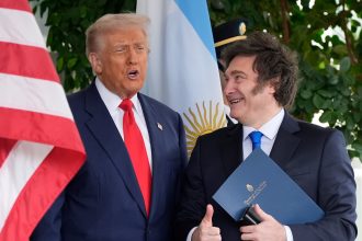 Javier Milei repudia ataque a Trump y critica la violencia de izquierda