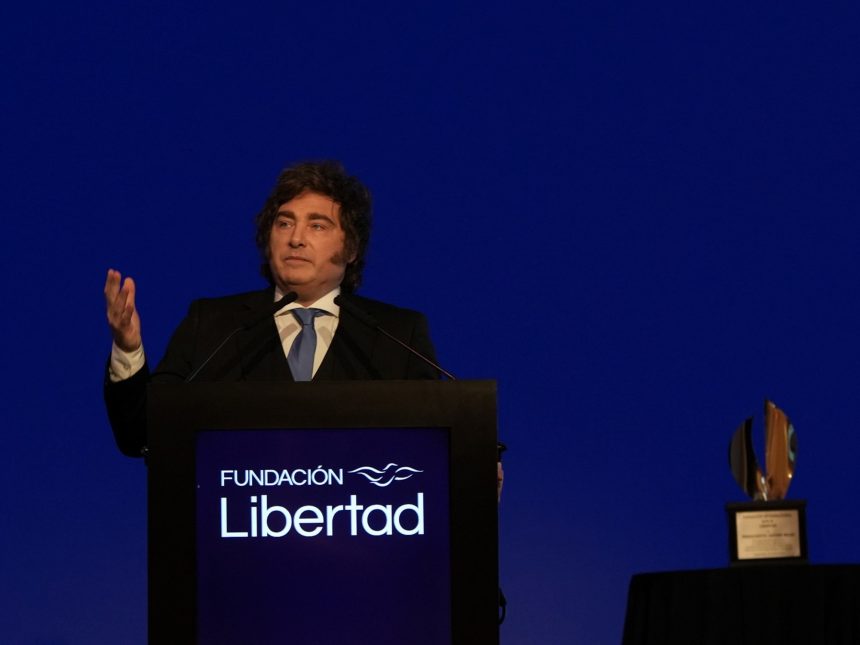 Milei asegura que la inflación cederá: Defiende su plan económico