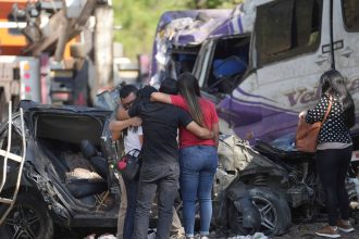 Explosivos ataques sacuden Colombia: tensión a un mes de elecciones