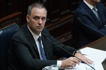 Adorni defiende su inocencia: ‘No voy a renunciar’ pese a críticas