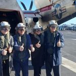 Javier Milei explora el portaaviones Nimitz en su visita a Argentina