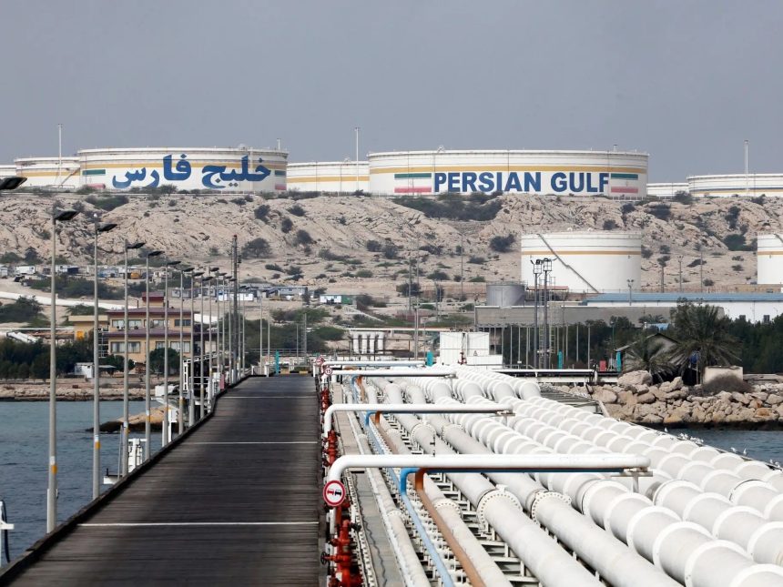 El impacto del bloqueo de EE. UU. en la vital industria petrolera iraní