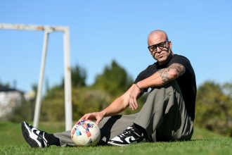 De goleador a DT: La eterna pasión del Tanque Santiago Silva
