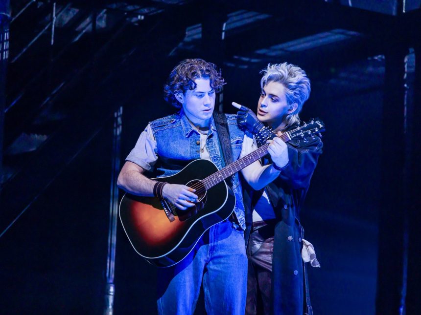 Premios Tony 2023: The Lost Boys y Schmigadoon! brillan con 12 nominaciones