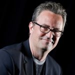 Subasta de Recuerdos de Matthew Perry: ¡Objetos Icónicos de ‘Friends’!