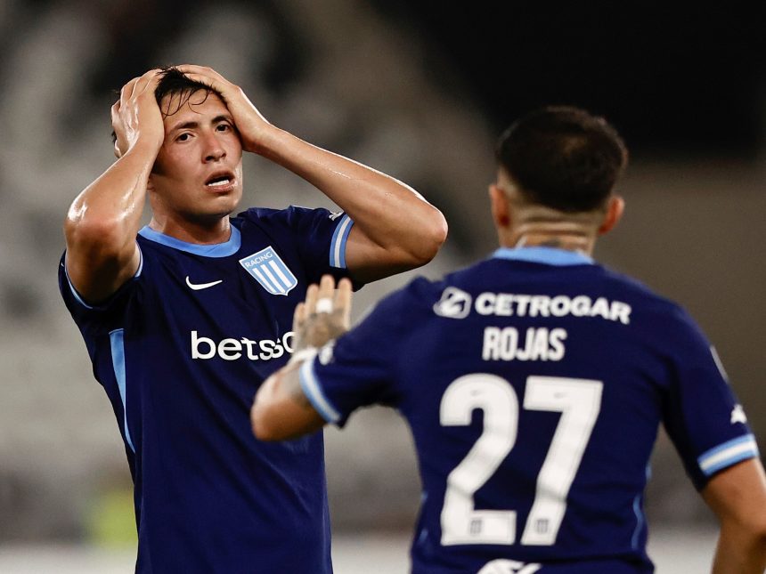 Racing en crisis: derrota ante Botafogo y adiós a la Sudamericana