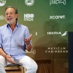 Guillermo Francella brilla con el Premio de Honor Platino: ¡Un ícono!