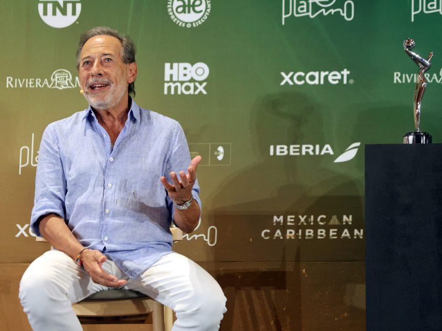 Guillermo Francella brilla con el Premio de Honor Platino: ¡Un ícono!