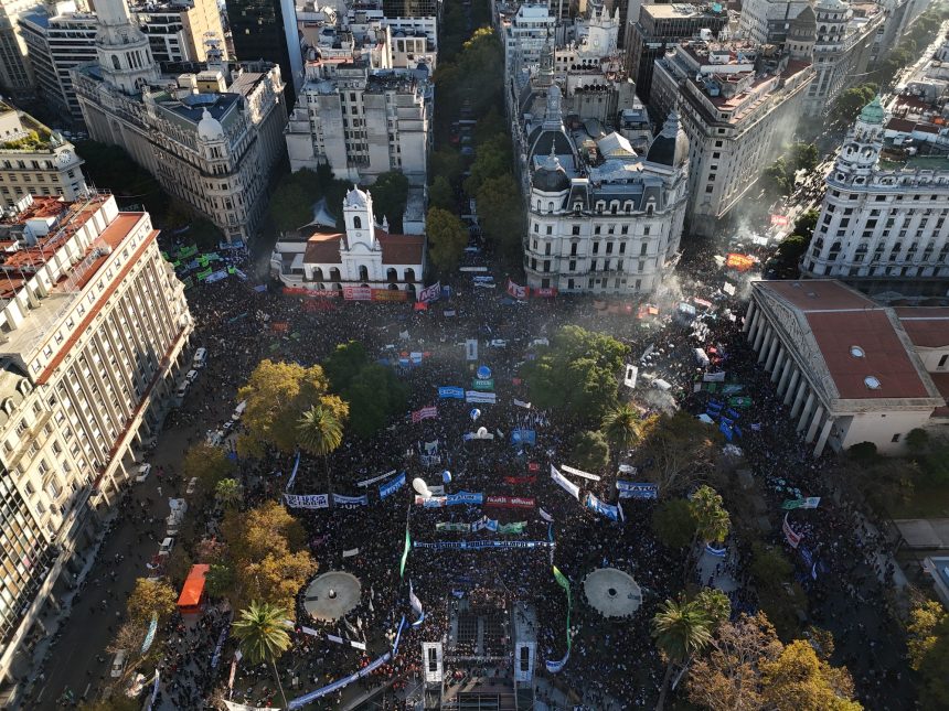 Javier Milei y su lucha contra las universidades: ¿Un cambio inminente?