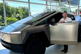 El Diputado de Jujuy que Impactó en el Congreso con un Tesla Cybertruck