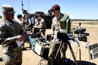 Europa acelera en inteligencia artificial militar frente a EE. UU. y China