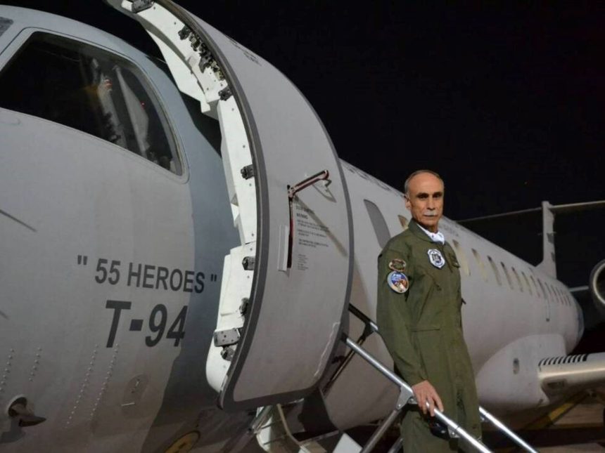 Escándalo: La Fuerza Aérea adquiere avión en mal estado al doble de precio