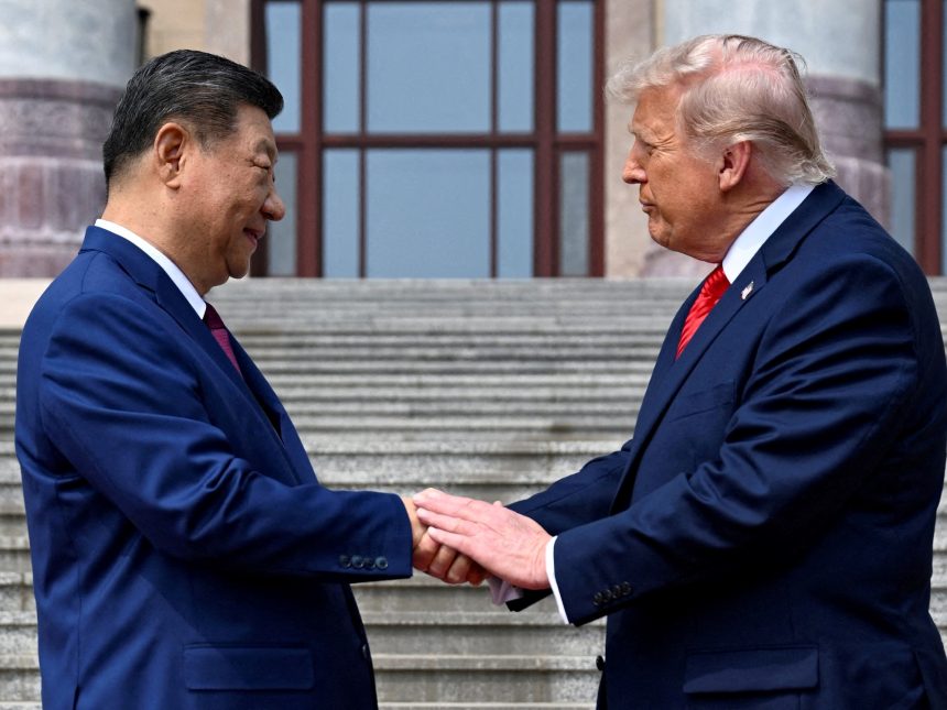 Trump advierte a Taiwán tras cumbre crucial con Xi Jinping en China