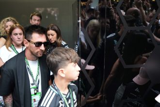 Messi impulsa la revolución en Cornellà: nuevo estadio y equipo femenino
