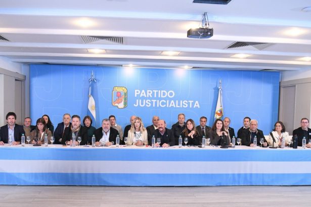 Parrilli desafía a Kicillof: ‘El PJ tendrá un candidato trucho