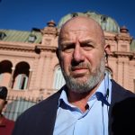 Waldo Wolff denuncia insultos y llama a víctimas de discriminación