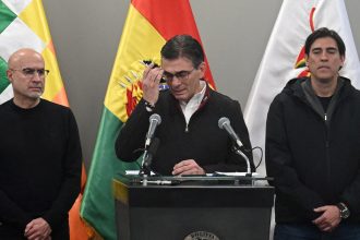 Bolivia: Rodrigo Paz promete cambios en su gabinete tras protestas